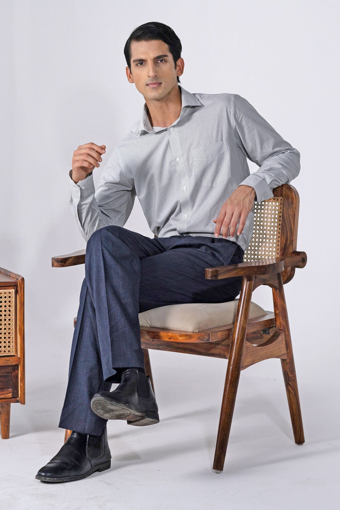 White and Black Pinstripe Shirt 100s 2-Ply – slide 2